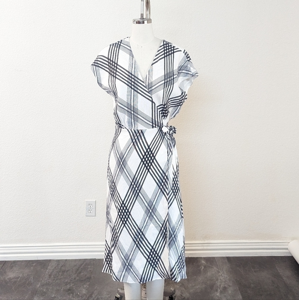 Joie Plaid Dolman Sleeve Wrap Midi Dress White Black S preppy Business casual